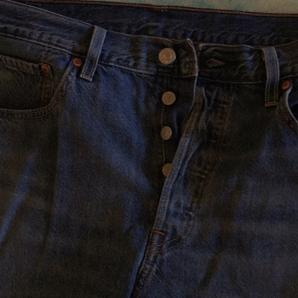 Levi’s! - Picture 2 of 4